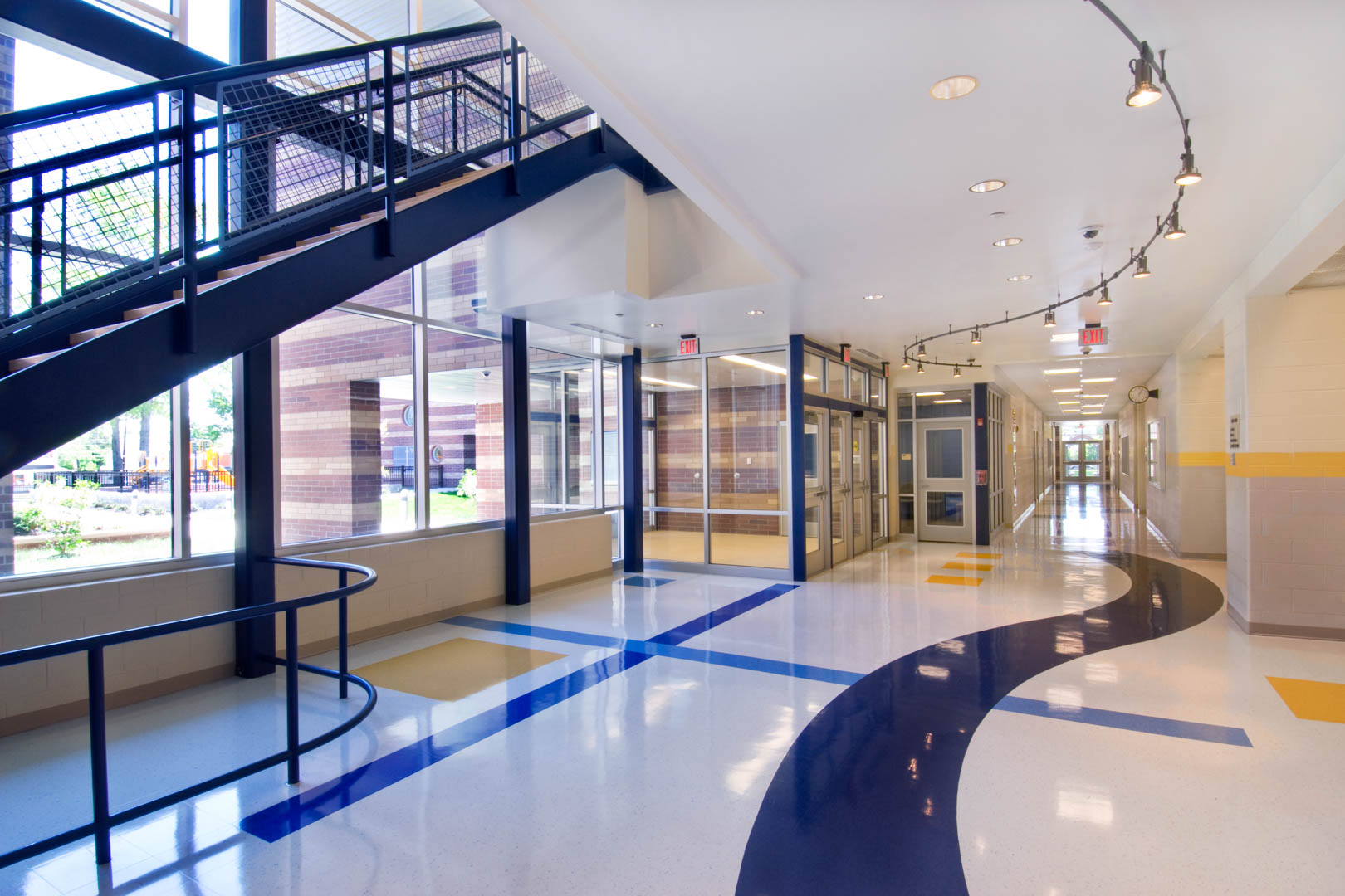 Corridor and monumental staircase